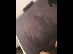 Pisstroying the bed - Screenshot 13 of 16 - Solo Boy