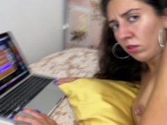 Ебля во все щели с девушкой, пока она играет в компьютере - Анальный Кремпай - Screenshot 15 of 16 - Gamer Girl