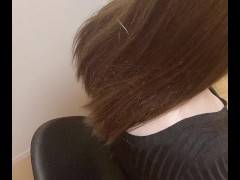 彼女の肩揉みしてたら隙間から見える巨乳に我慢できなくなって触りまくる-日本人/素人カップル/巨乳/美乳/個人撮影 - Screenshot 1 of 16 - Japanese Oppai