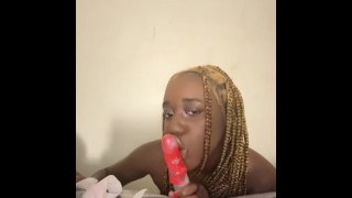 FRUIT ROLL UP FRUIT BY THE FOOT SEXY BLOWJOB JUSQU’À CE QUE VOUS FINISSEZ 💦SUR TINY COCK DILDO