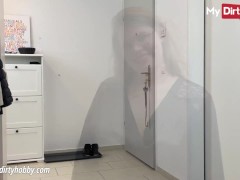 MyDirtyHobby - Delivery guy fucked the customer - Screenshot 3 of 16 - Amateur