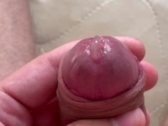 Трусь о диван и обильно кончаю, вид сзади😏 - Screenshot 15 of 16 - Teenage