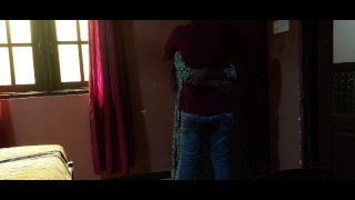 ඇන්ටිලා ආසම පොඩි කොල්ලො සැප දෙනවට ( Sinhala Film ) | Sri Lankan Mature Fuck With Beautiful Boy