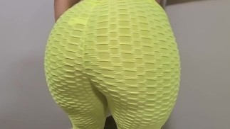 mit dem größten Latina-Monsterarsch