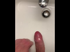 Quick Sneaky Masturbation - Screenshot 9 of 16 - Male Masturbation