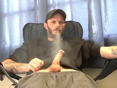 Big dick and good weed + cumshot ( smoke and stroke )