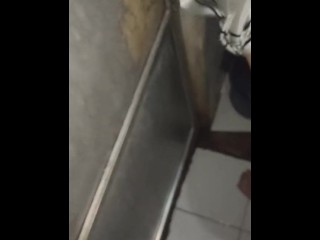 Sinundan ko sya sa CR para kantutin | Habang may tao sa labas | Fuck Hard |  Mabilisang Tuwad