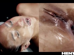 Double Anal Colombian Destroyed by Aliens and filled up - Screenshot 16 of 16 - Hentaied