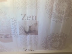 Подсматриваю за женой в ванной и писаю на нее - Screenshot 2 of 16 - Pee