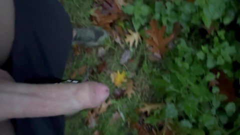 CBT | Cumming using netles during run in woods