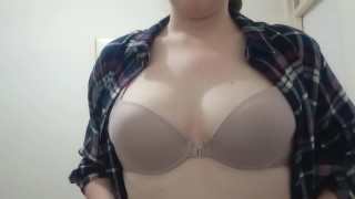 My Boss Is Unaware That I Pinay At Work So I Masturbate With My Tits
