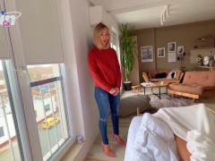 stepsister wanted to fuck in torn jeans - Screenshot 1 of 16 - Real Couple Homemade