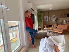 stepsister wanted to fuck in torn jeans - Screenshot 2 of 16 - Hardcore