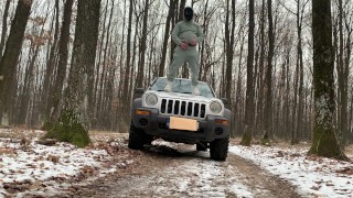 Giocavo con me stesso in mezzo alla foresta