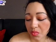 Preview 1 of Saturno Squirt the sexy latina babe rubs her clit, masturbates quickly before they see her 👅👅