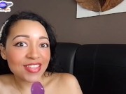 Preview 4 of Saturno Squirt the sexy latina babe rubs her clit, masturbates quickly before they see her 👅👅