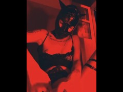 le gusta que le cojan con las mascara de dominatrix (video completo fansly)