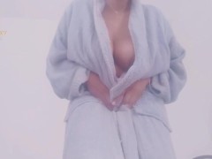 🥵 خرجت من دوش باغيا نتحوا - Screenshot 9 of 16 - Big Boobs Big Ass