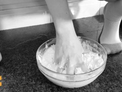 Pee Dough - Screenshot 8 of 16 - Knee High Socks