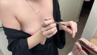 Morgenroutine (Nacktheit)