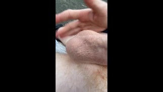 Cum to the beach with me-solo rub on a  comfy log