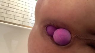 6 huevos alienígenas profundamente en el culo prolapso