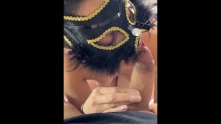 Разбудил его, чтобы он пососал его член. Огромный CUM PORTRAIT (Первое видео)