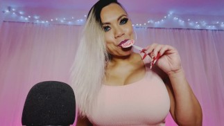 ASMR Gorące i relaksujące ssanie lizaka / szczotkowanie mikrofonu