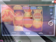 Трахнул девушку курьера - Screenshot 1 of 16 - Courier