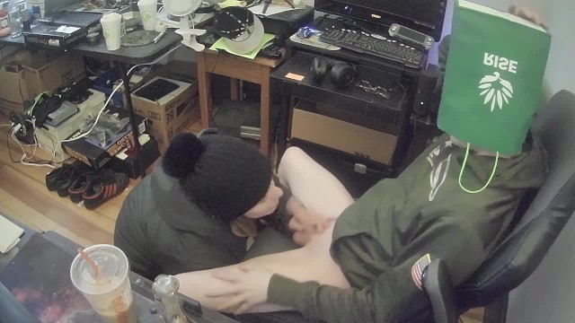 Heather Kane Sucks Off Baghead Loser!