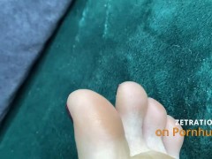 Красивый футджоб русские ножки с черным педикюром - Screenshot 16 of 16 - Kink