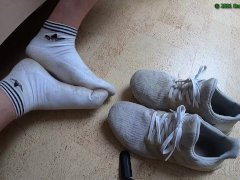 White Adidas Ultraboost gets 7 cum loads (Short)