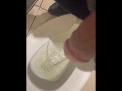 Pov peer - Screenshot 10 of 16 - Pee