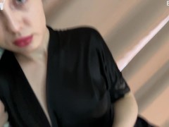 Красивая Мачеха Предложила Пасынку Вместе Лечь В Постель На Ночевку и Случайный Секс - Screenshot 5 of 16 - Homemade