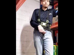 Juego con mi verga y casi me descubren en el trabajo... Final sorpresa.