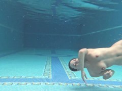 Villa swimming pool naked experience with Sazan