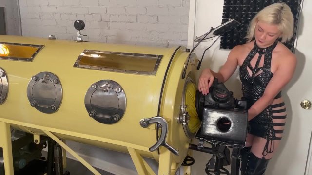 Watch Bondage Video:Extreme Breath Control in the Iron Lung