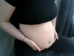 Belly Jiggle - Screenshot 9 of 16 - Big Belly Worhsip