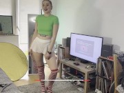 Preview 3 of Hot babe shows her ass during a virtual game