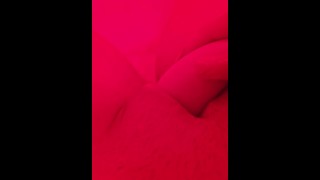 Elizabeth Rain masturberen in de sportschool Red lichte sauna