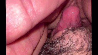 Пухлую рыжую киску толстушки лижут и трахают пальцами