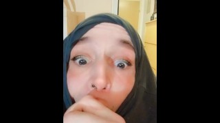 Hijab Deepthroat