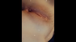 Сексуальная монахиня спускается вниз и грязно играет.