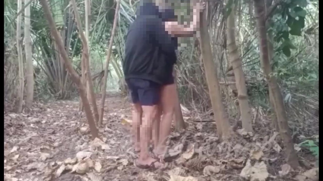 OUTDOOR SEX dodong and inday have quicky sex in the jungle Porn Video -  Rexxx