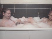 Preview 1 of Fun in bath with my girlfriend Aura Sin
