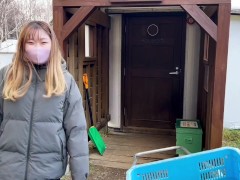 【個撮】むちむち看護師と冬キャンプ。着いてすぐにテントでいちゃいちゃ＆ドライバーにごっくんフェラ見られた【前編】 車内/ハメ撮り/露出/素人/POV - Screenshot 9 of 16 - Point Of View