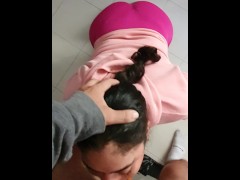 Se Pone Caliente bailando reguetón y le doy DE COMER