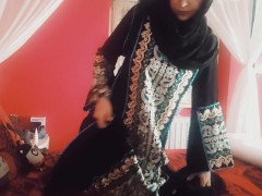 the gorgeous Arab girl makes you enjoy - Screenshot 13 of 16 - Arab Girl