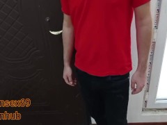سکس ایرانی زن شوهردار با پیک موتوری که غذا آورده بود ،داستانی مکالمه فارسی 🤤 - Screenshot 2 of 16 - Iranian