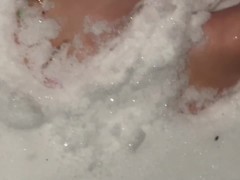 Feet and Toes in Snow ASMR - Screenshot 8 of 16 - Toe Fetish